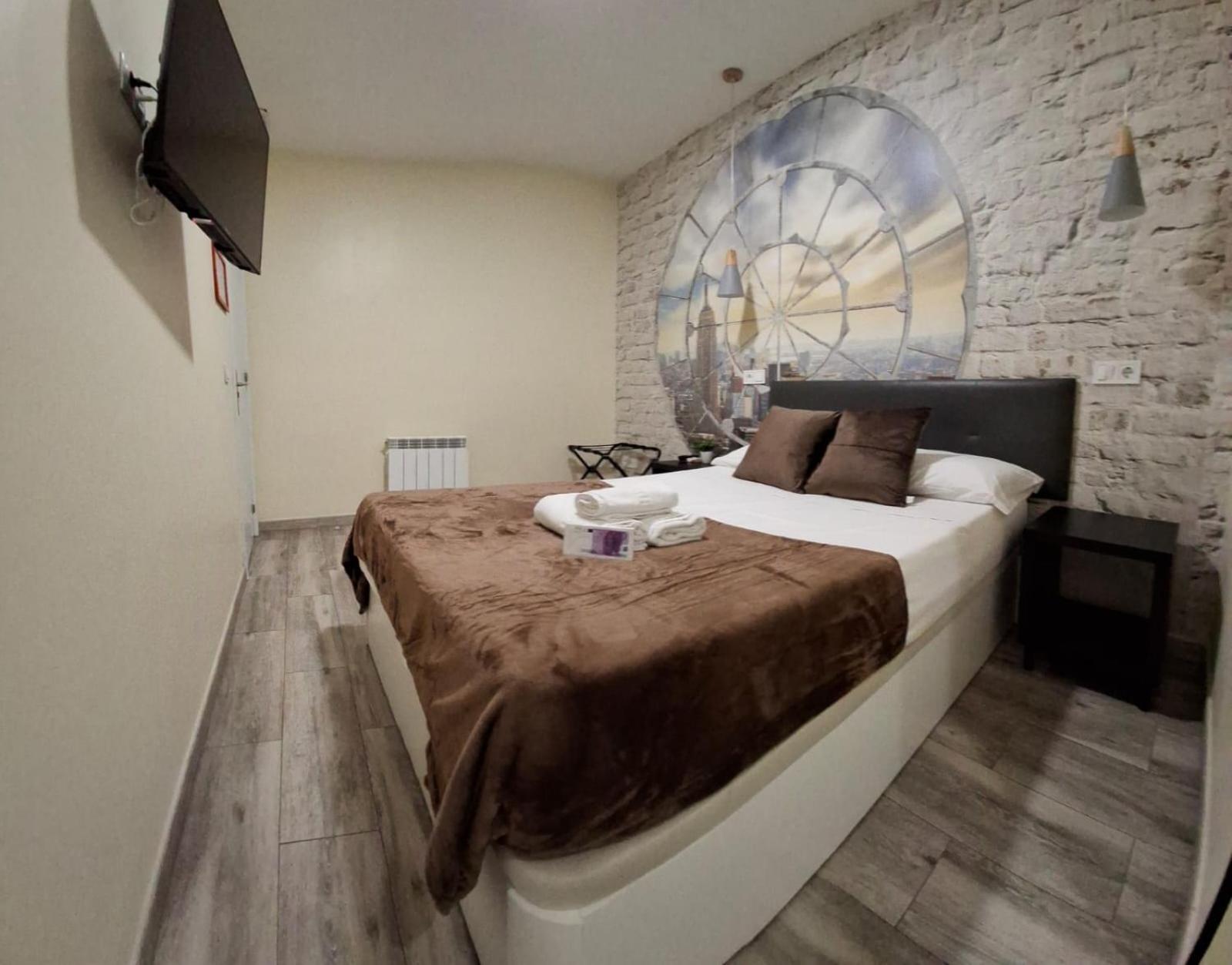 Hotel Ch Cruz Madrid Extérieur photo